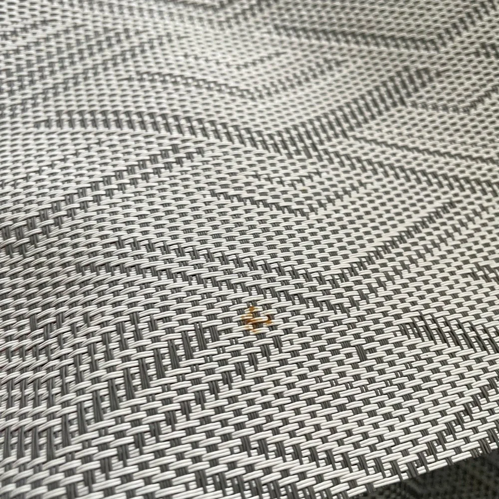 ♦️5/$15♦️ Set of 6 Placemats | Used, Gray/Silver & White Geometric